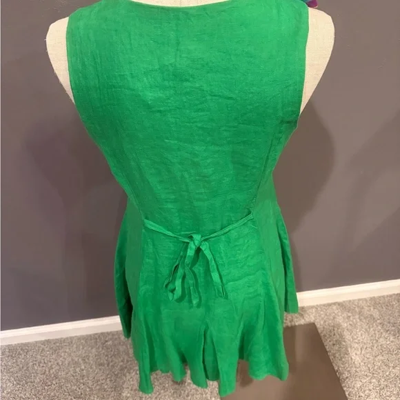 Elegant Green Sleeveless Dress - Picture 4 of 4